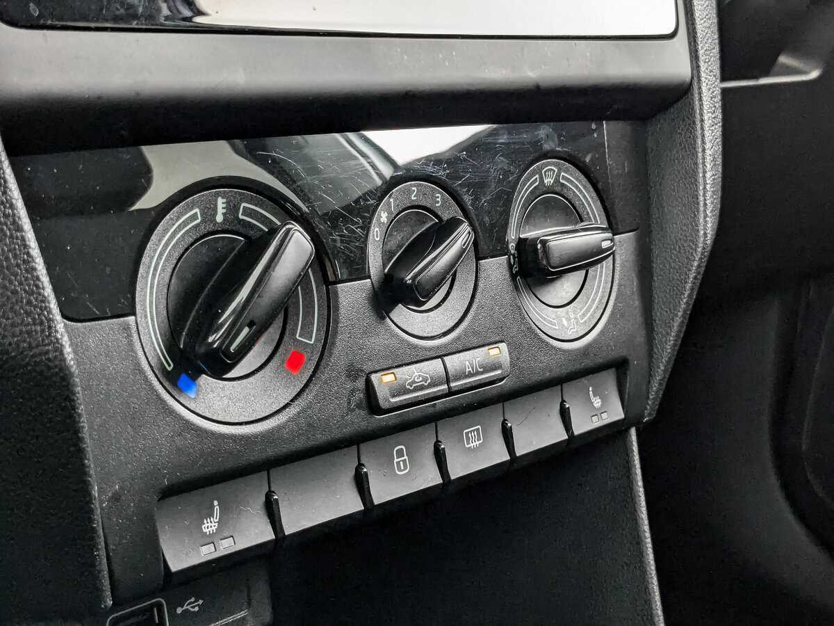 Skoda Rapid 2018 года с пробегом. Фото: #16