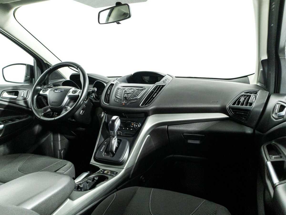 Ford Kuga 2015 года с пробегом. Фото: #8
