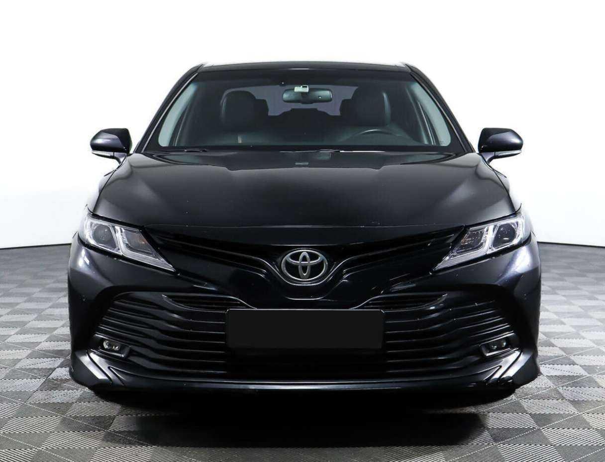 Toyota Camry 2020 года с пробегом. Фото: #1