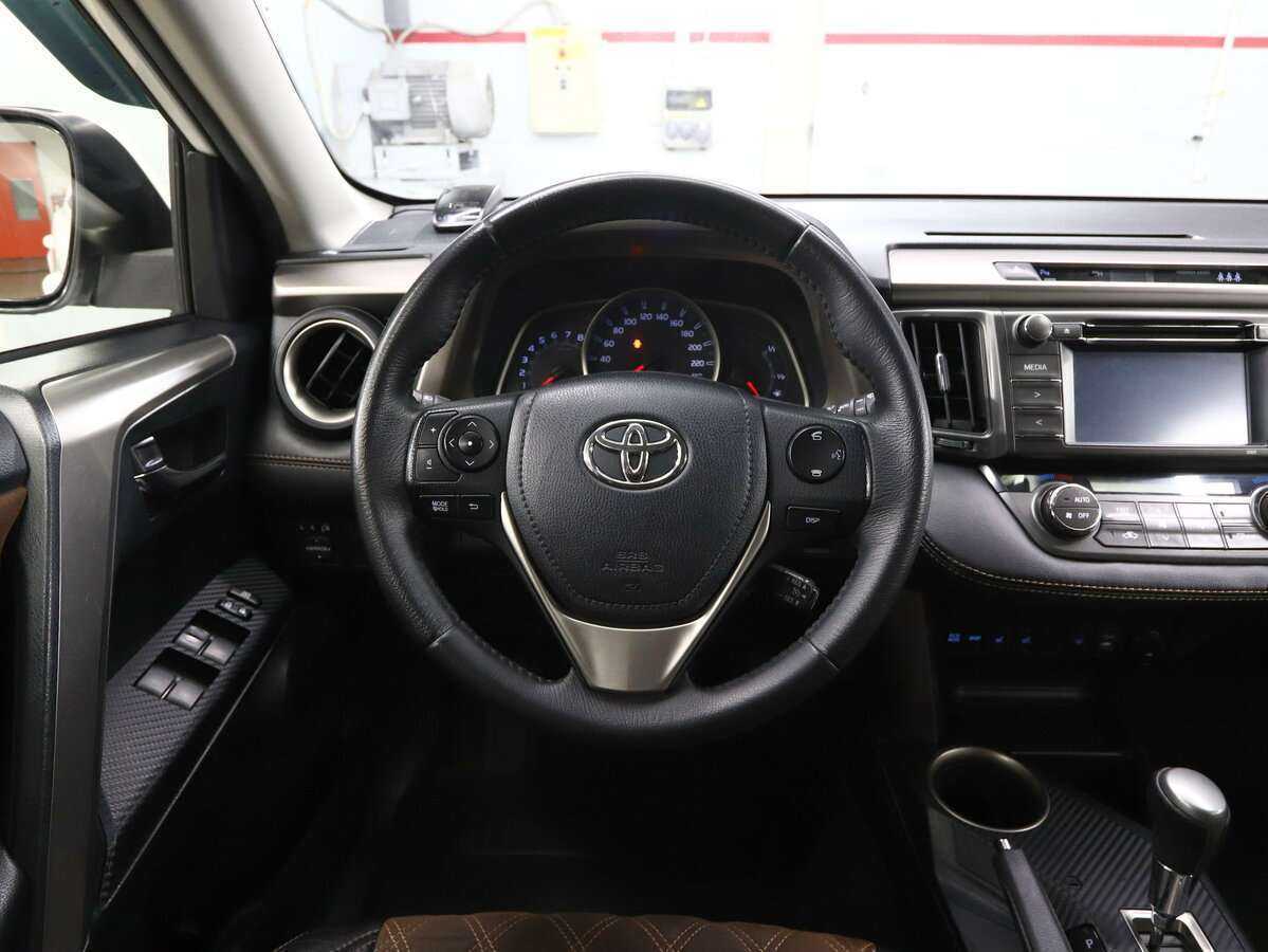 Toyota RAV4 2014 года с пробегом. Фото: #13