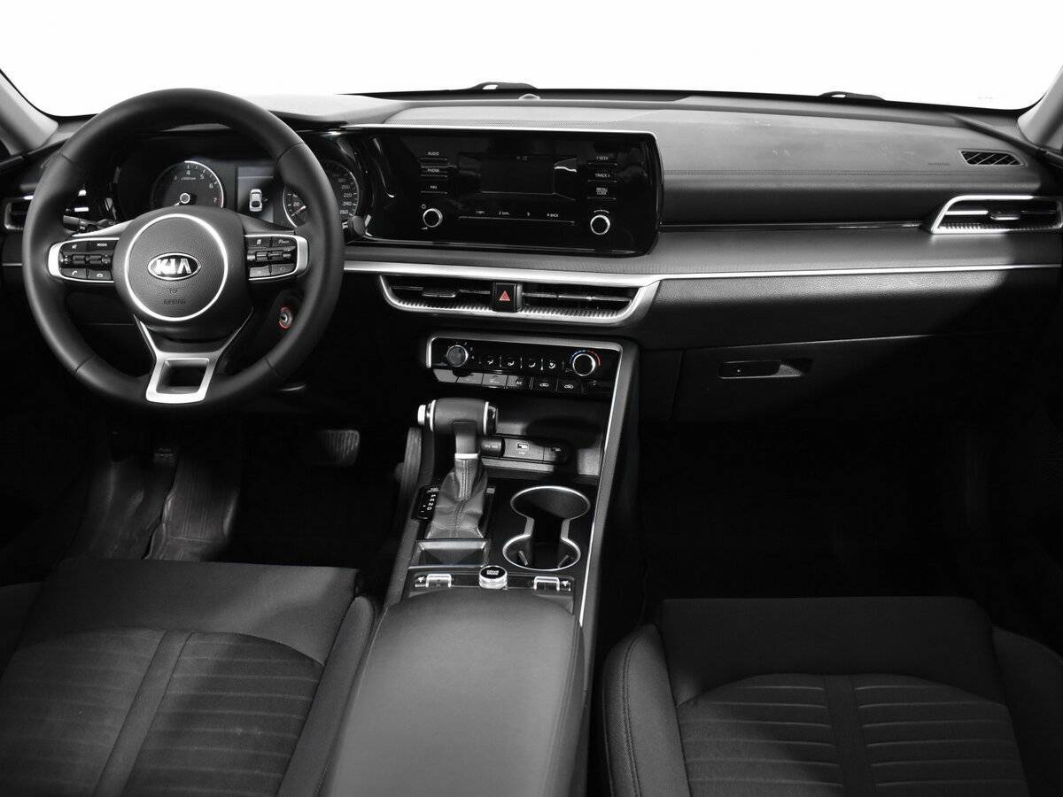 Kia K5 2021 года с пробегом. Фото: #10