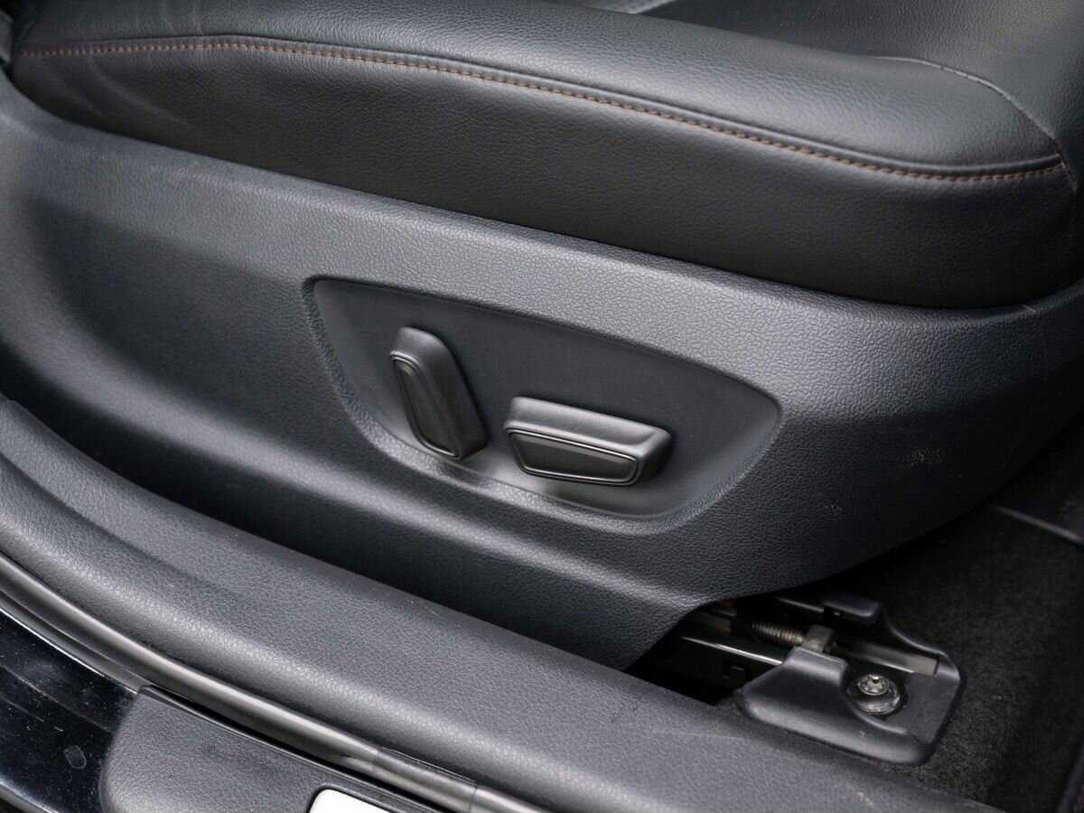 Toyota Camry 2019 года с пробегом. Фото: #12