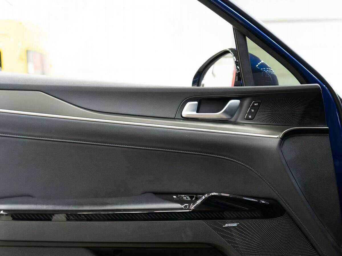 Kia K5 2021 года с пробегом. Фото: #14