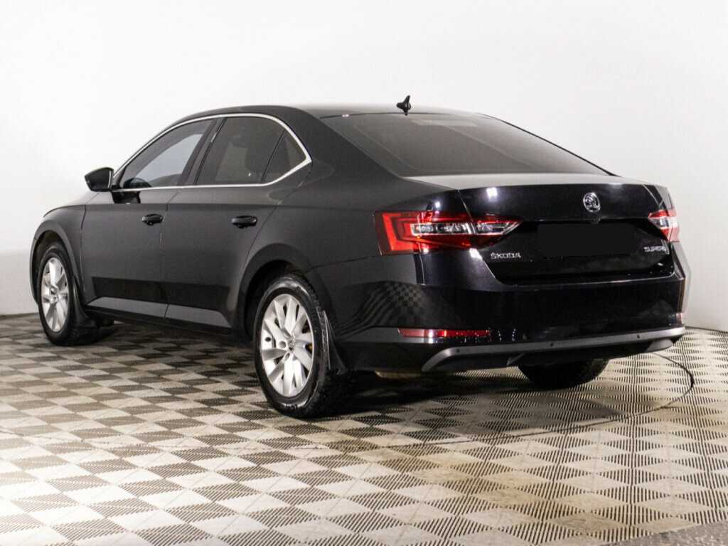 Skoda Superb 2017 года с пробегом. Фото: #6