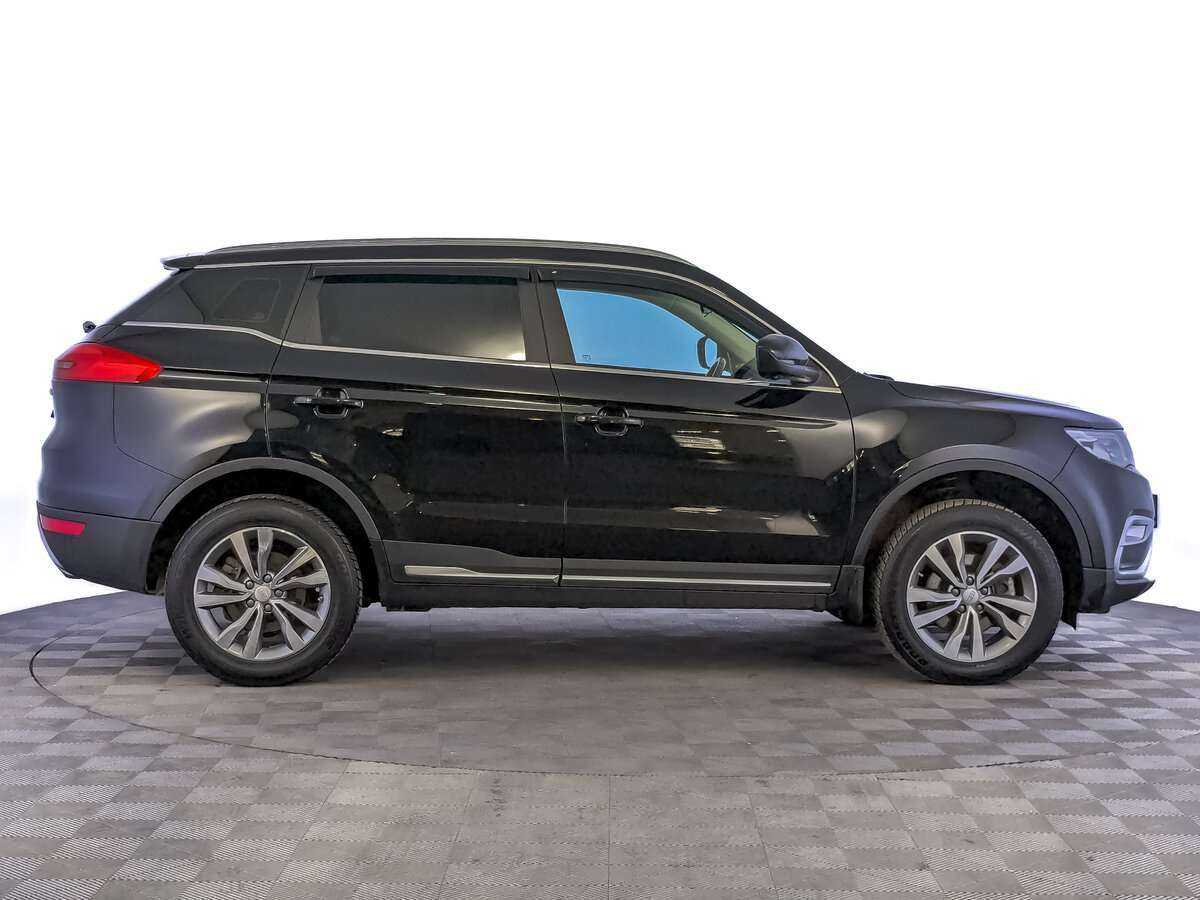 Geely Atlas 2020 года с пробегом. Фото: #3