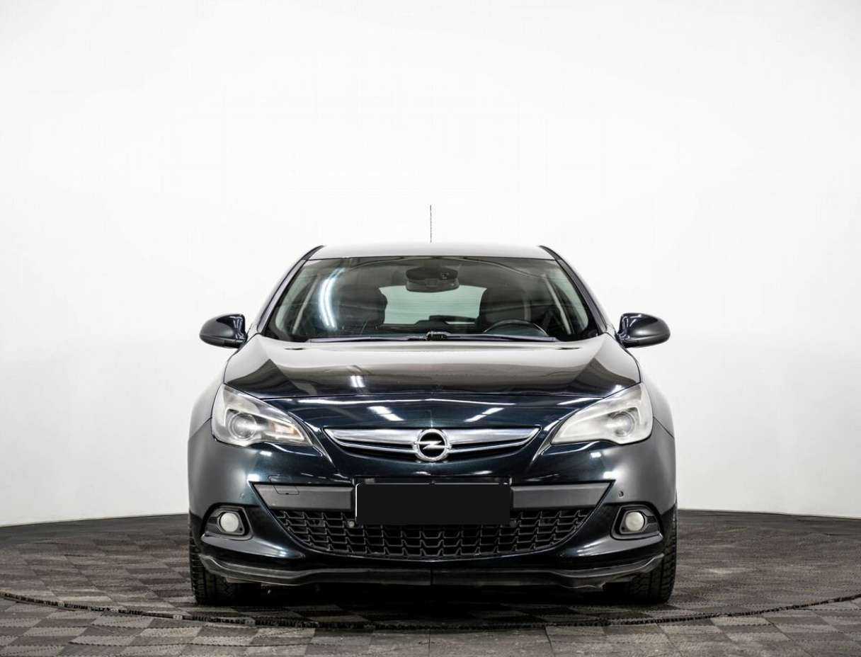 Opel Astra 2012 года с пробегом. Фото: #1