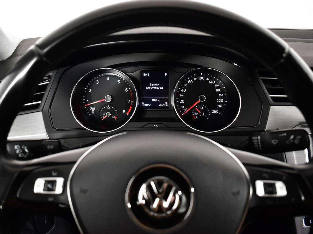 Volkswagen Passat 2017 года с пробегом. Фото: #10
