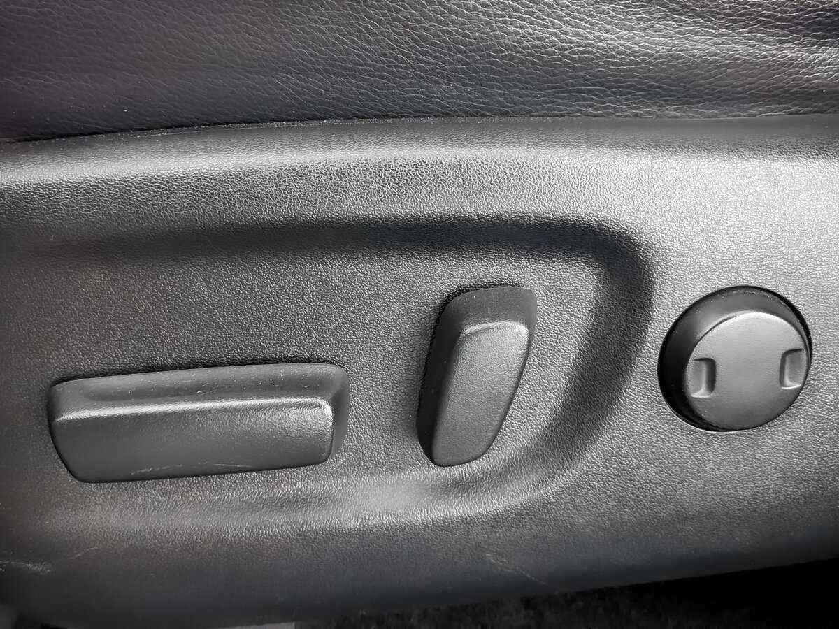 Toyota RAV4 2017 года с пробегом. Фото: #16