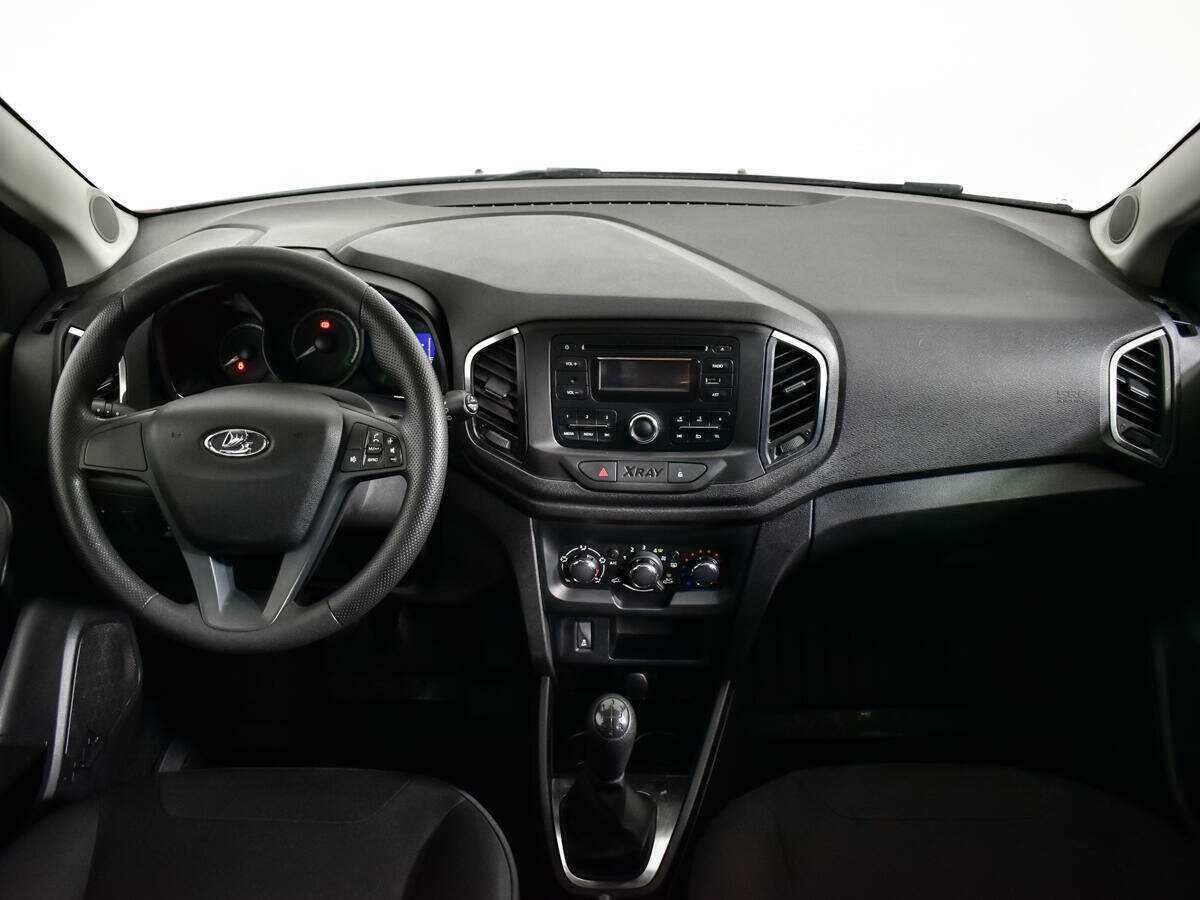 Lada (ВАЗ) XRAY 2017 года с пробегом. Фото: #11