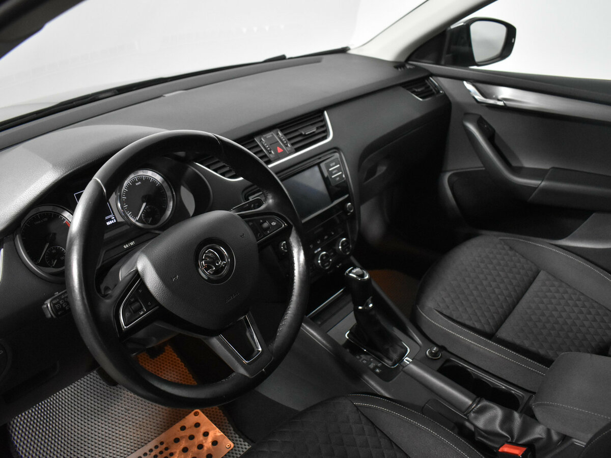Skoda Octavia 2017 года с пробегом. Фото: #8