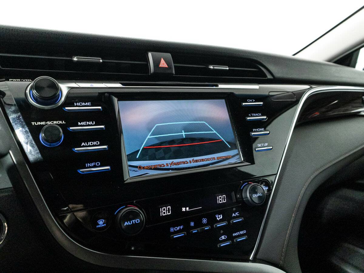 Toyota Camry 2020 года с пробегом. Фото: #15