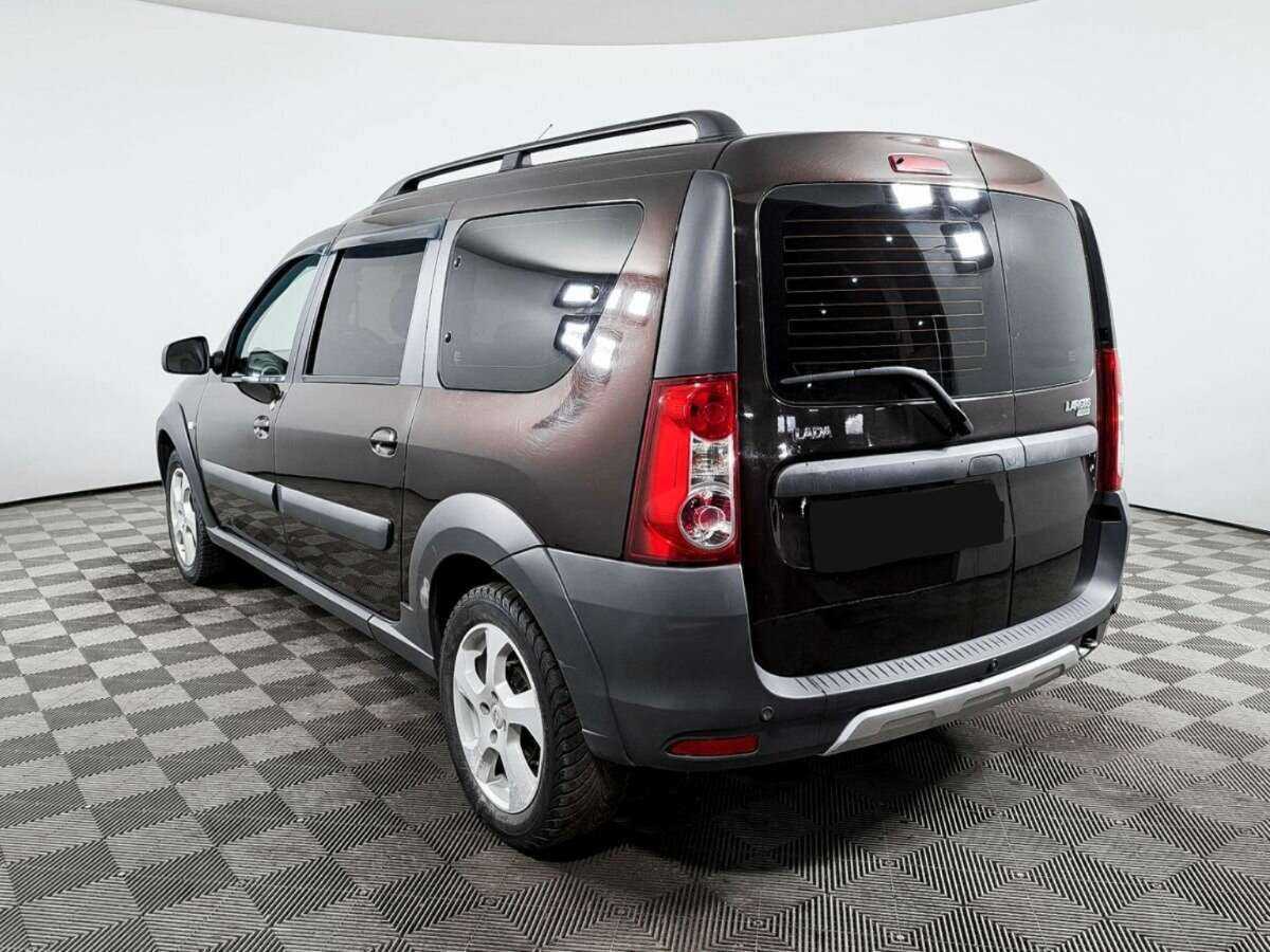 Lada (ВАЗ) Largus 2018 года с пробегом. Фото: #5