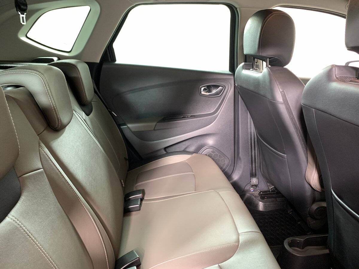 Renault Kaptur 2018 года с пробегом. Фото: #16