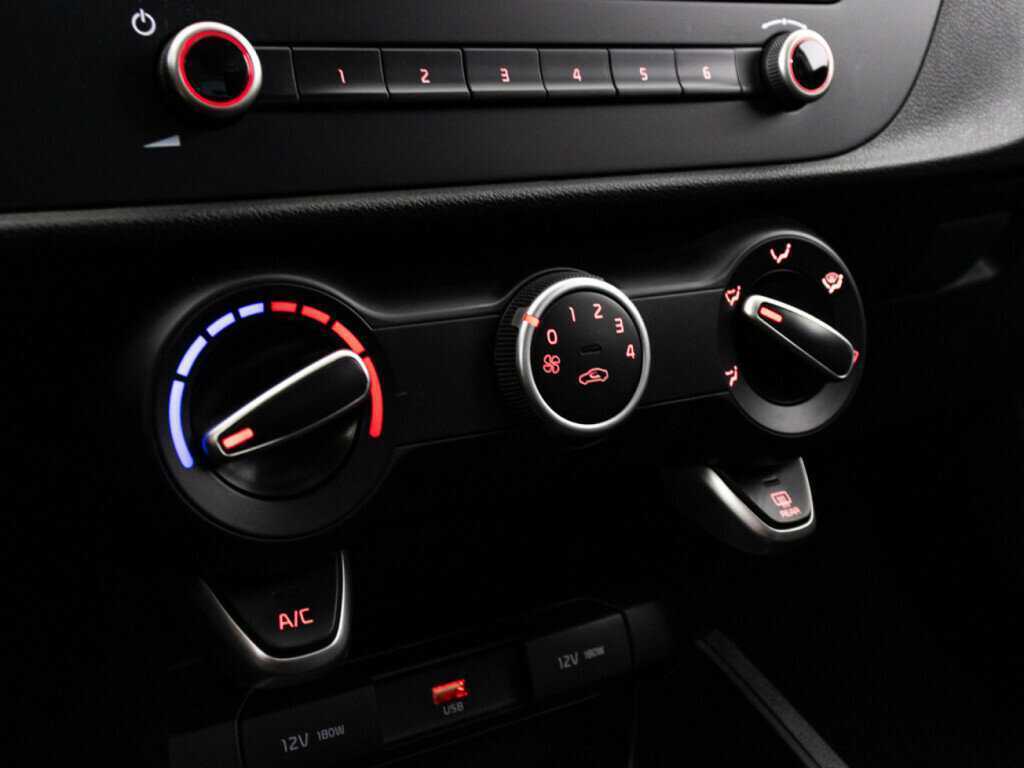 Kia Rio 2021 года с пробегом. Фото: #17