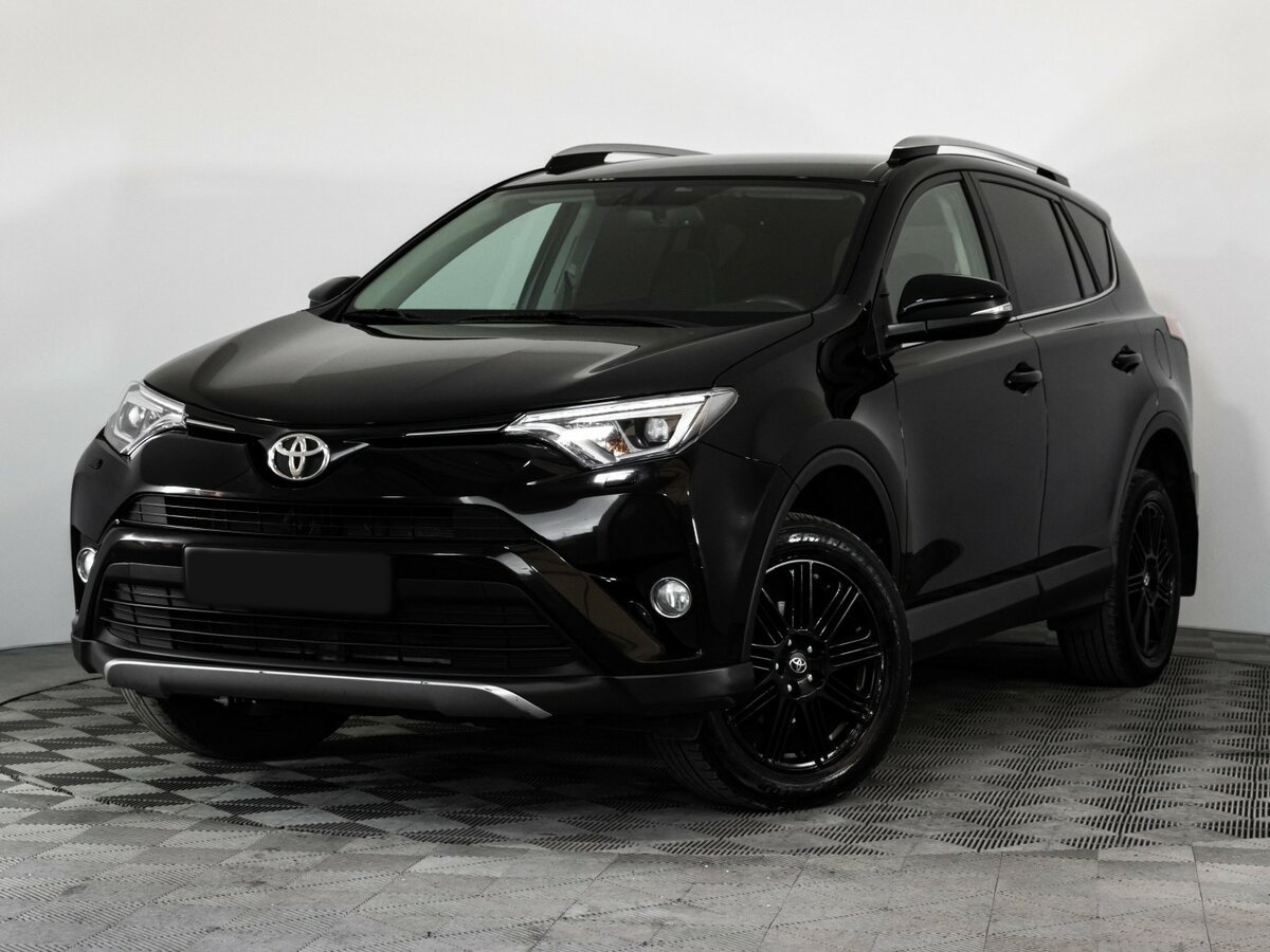 Toyota RAV4 2017 года с пробегом. Посмотреть фото