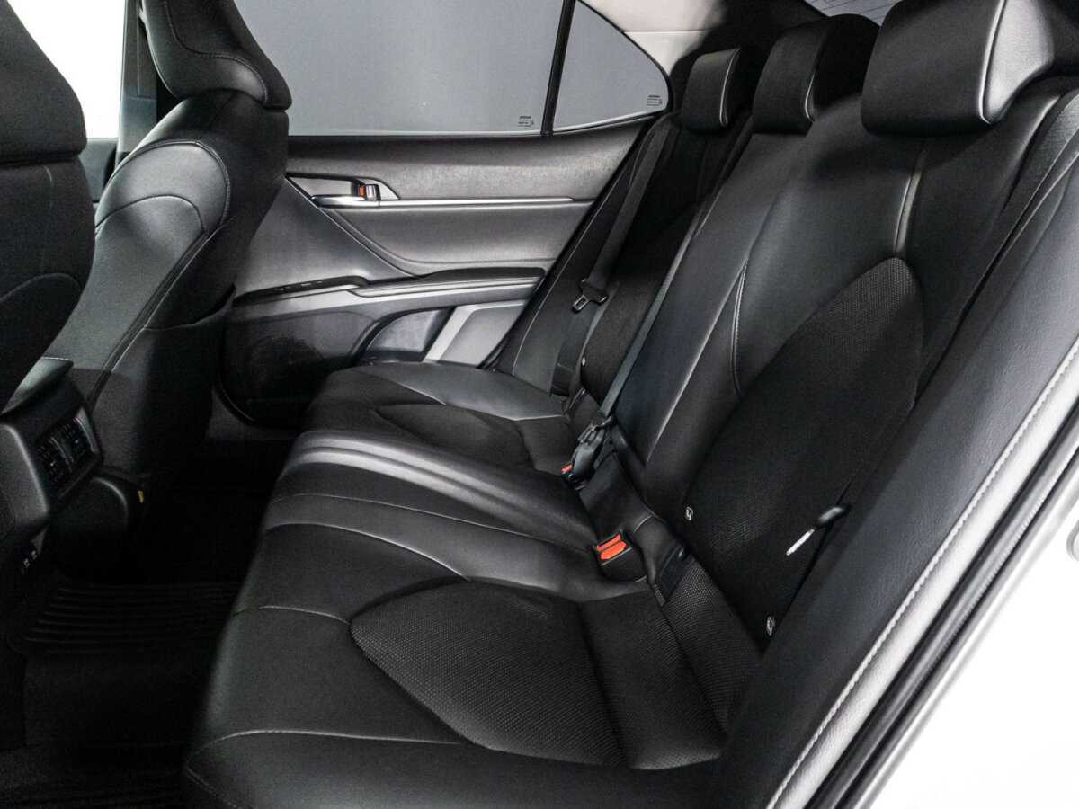 Toyota Camry 2021 года с пробегом. Фото: #8