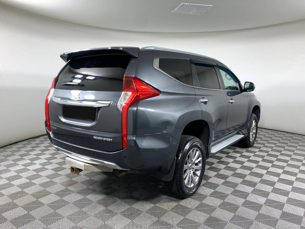 Mitsubishi Pajero Sport 2018 года с пробегом. Фото: #4