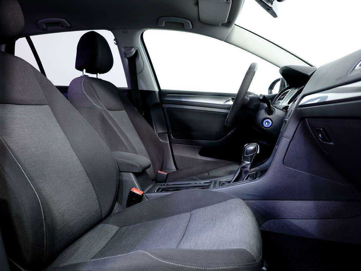 Volkswagen Golf 2013 года с пробегом. Фото: #10