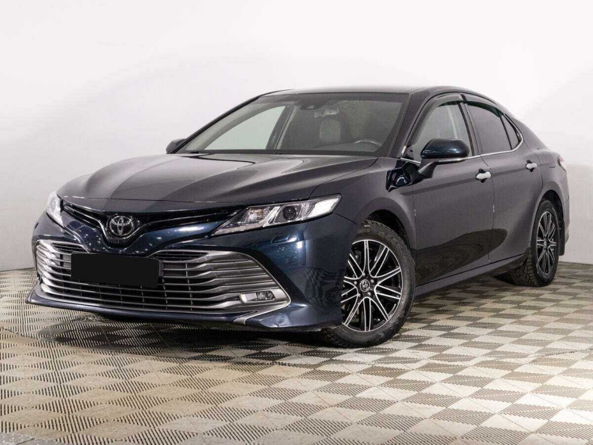 Toyota Camry 2018 года с пробегом. Посмотреть фото