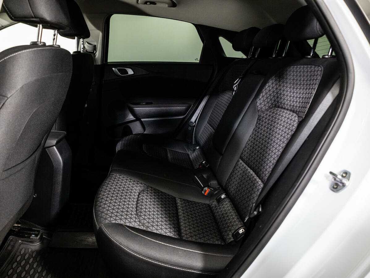 Kia Ceed 2019 года с пробегом. Фото: #9