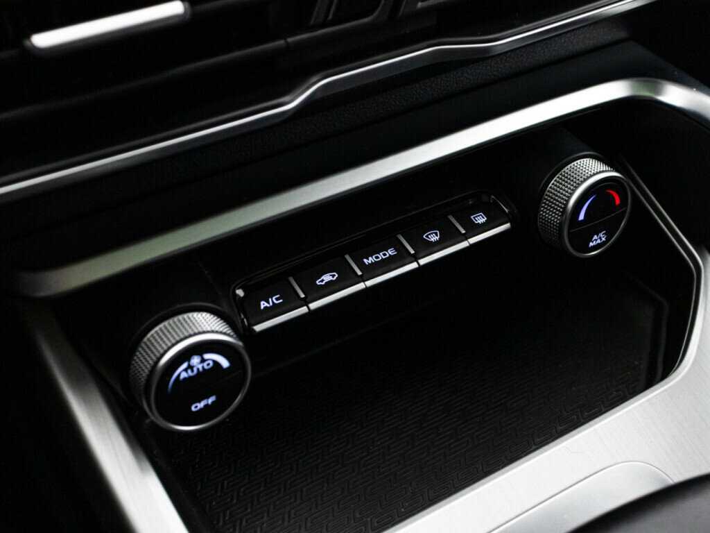 Geely Coolray 2022 года с пробегом. Фото: #17