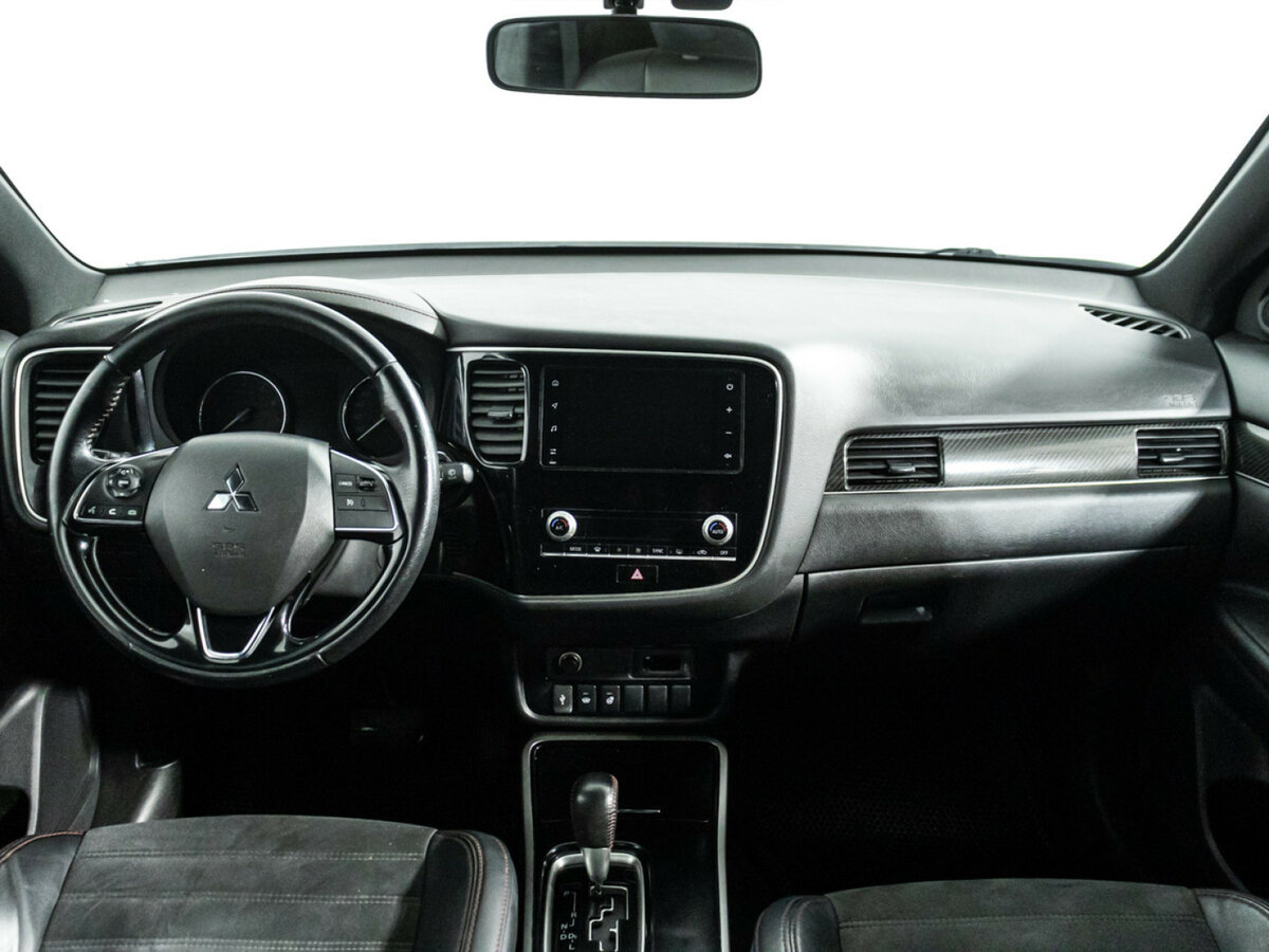 Mitsubishi Outlander 2021 года с пробегом. Фото: #12
