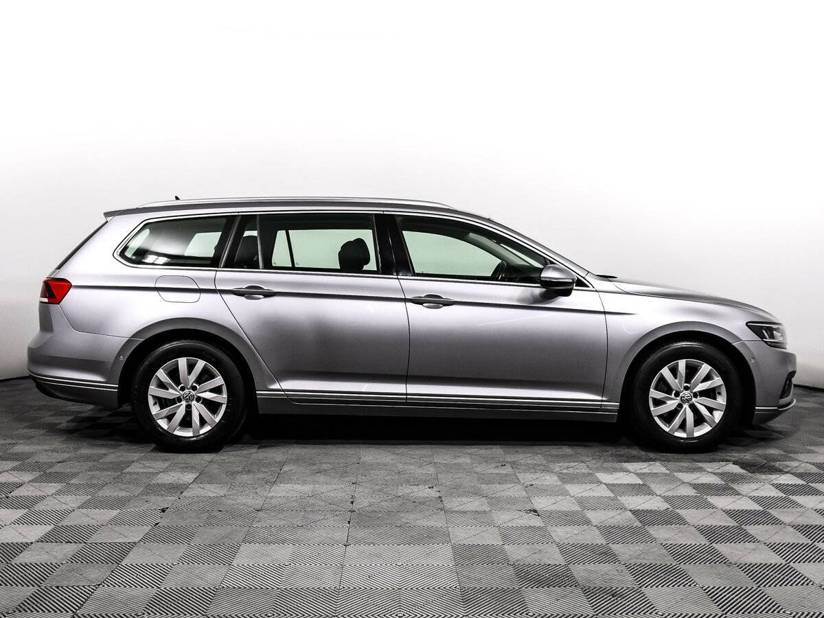 Volkswagen Passat 2019 года с пробегом. Фото: #3