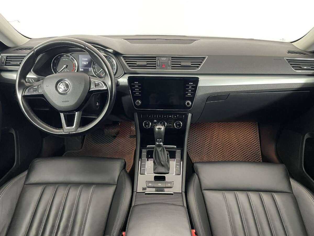 Skoda Superb 2018 года с пробегом. Фото: #6