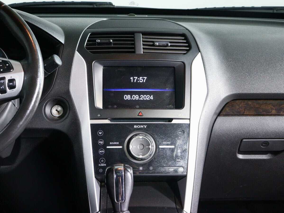 Ford Explorer 2012 года с пробегом. Фото: #12