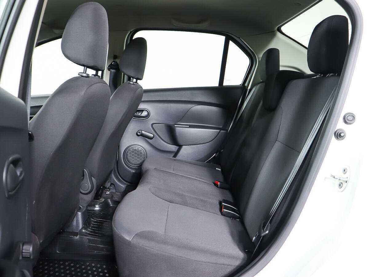 Renault Logan 2019 года с пробегом. Фото: #9