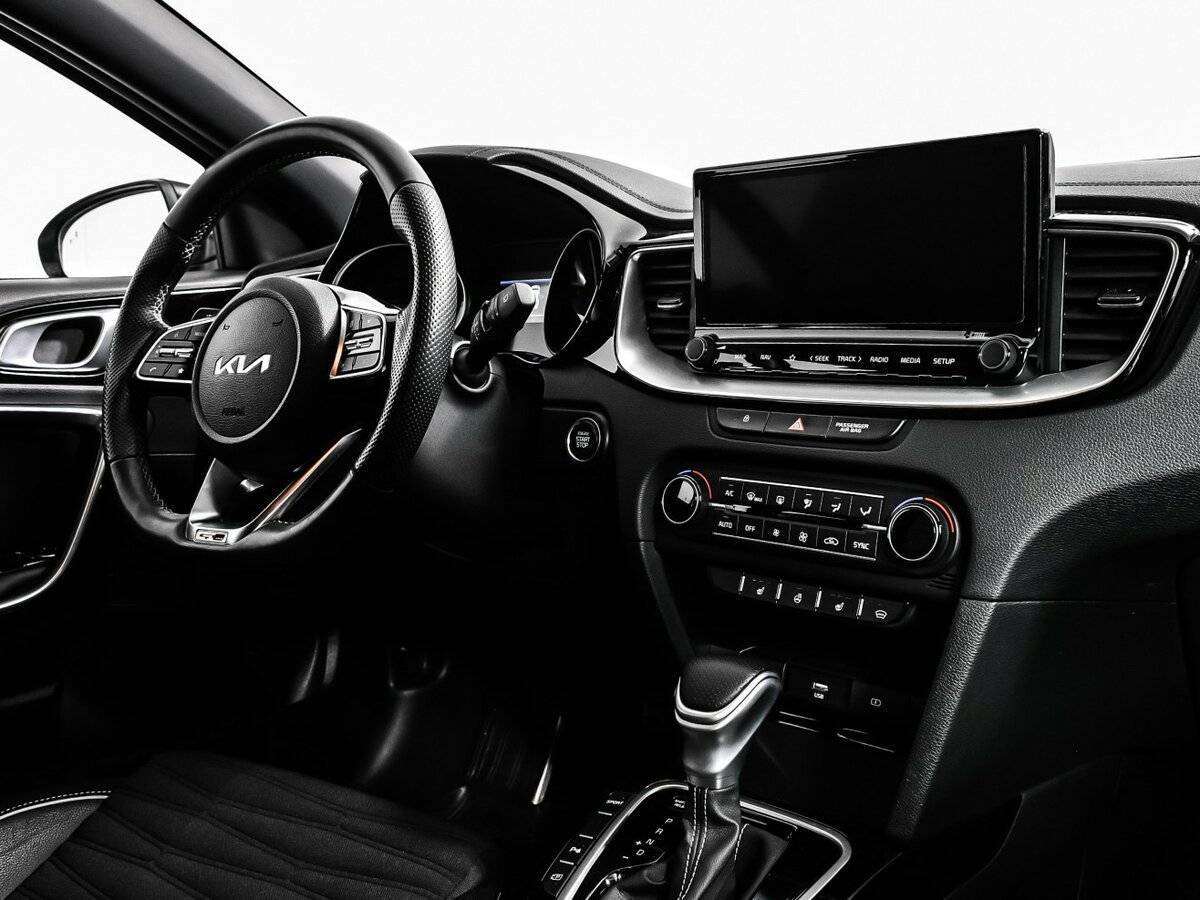 Kia Ceed 2021 года с пробегом. Фото: #8