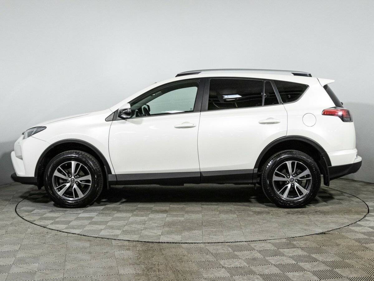 Toyota RAV4 2017 года с пробегом. Фото: #7