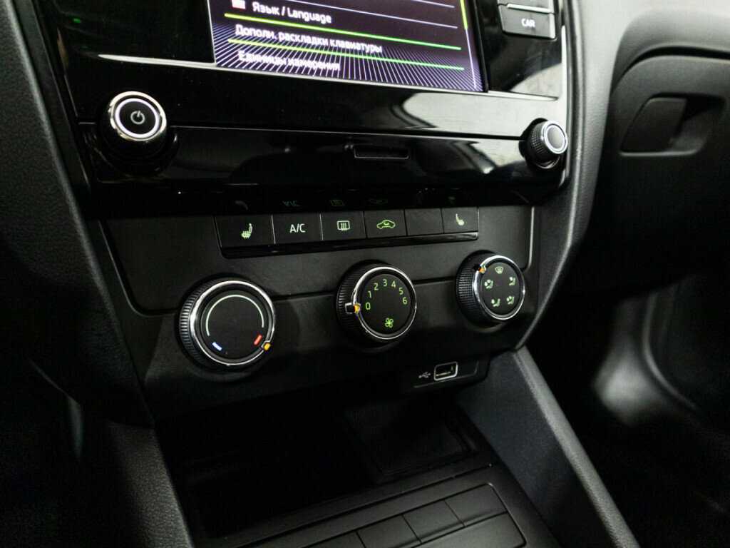 Skoda Octavia 2018 года с пробегом. Фото: #15