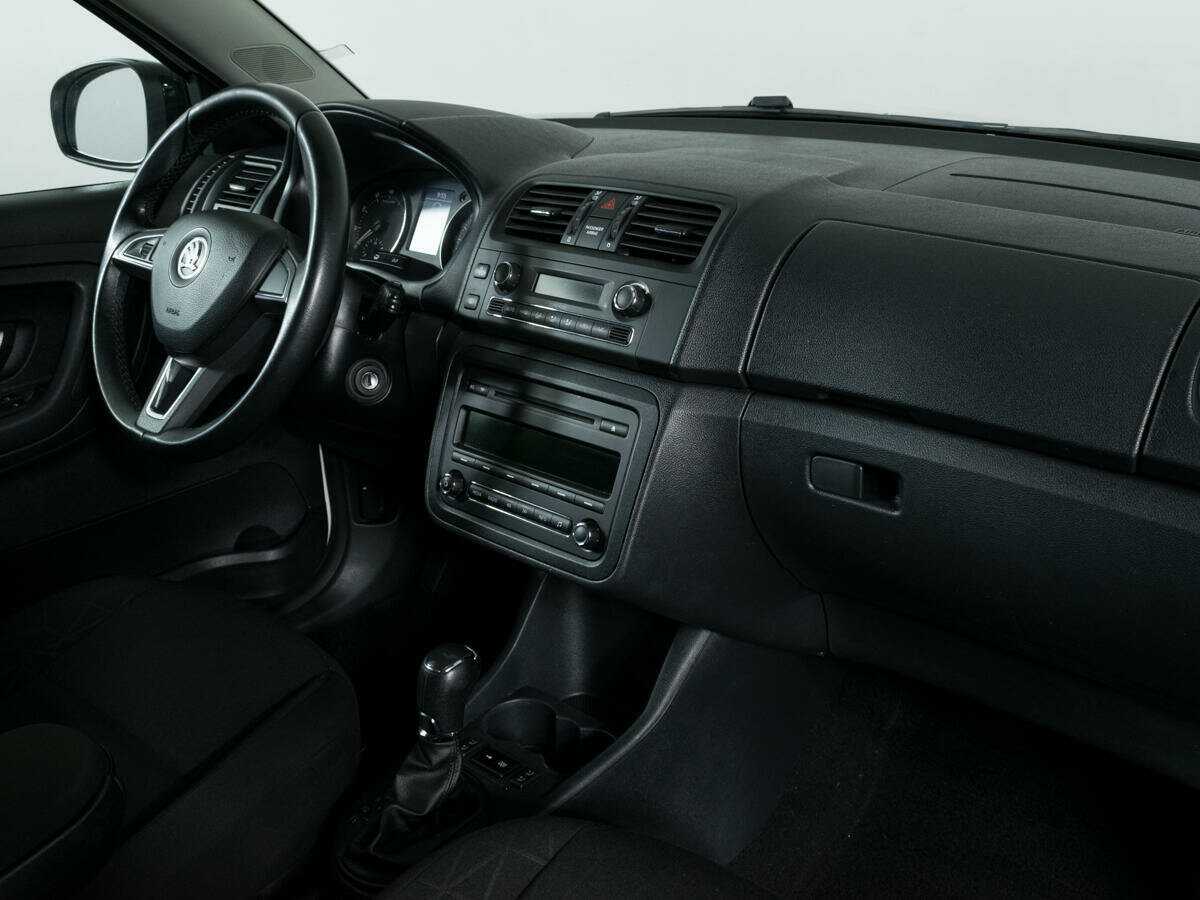 Skoda Fabia 2013 года с пробегом. Фото: #6