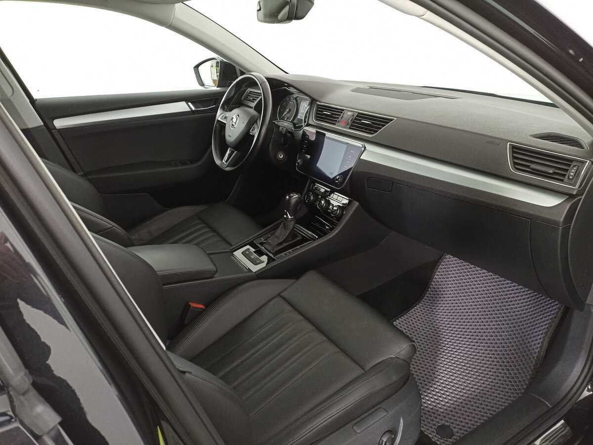 Skoda Superb 2018 года с пробегом. Фото: #8