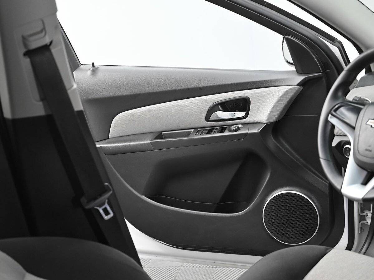 Chevrolet Cruze 2013 года с пробегом. Фото: #6