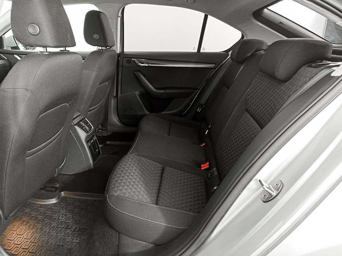 Skoda Octavia 2018 года с пробегом. Фото: #9