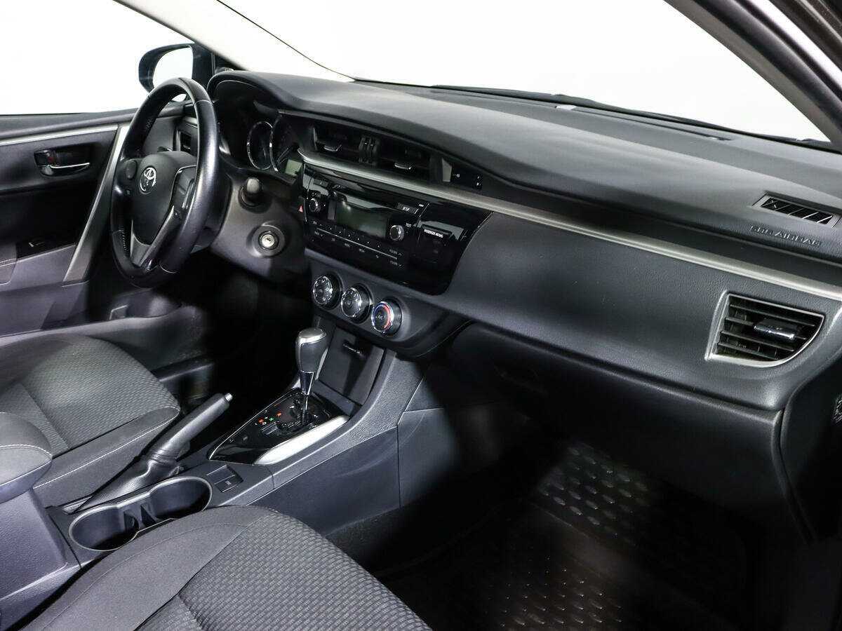 Toyota Corolla 2016 года с пробегом. Фото: #6
