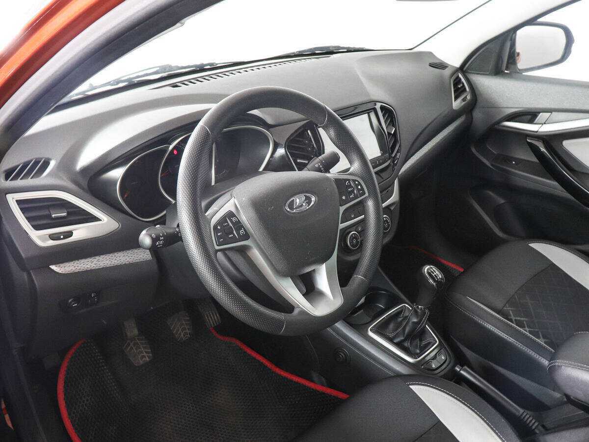 Lada (ВАЗ) Vesta 2018 года с пробегом. Фото: #8