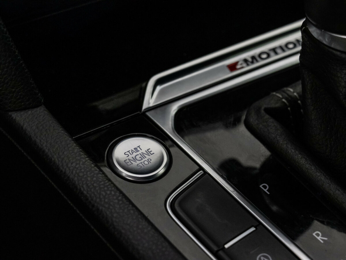 Volkswagen Passat 2018 года с пробегом. Фото: #19