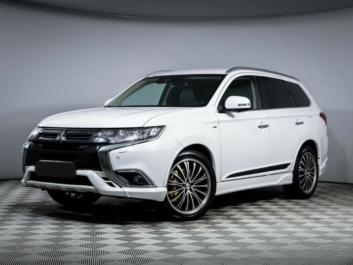 Mitsubishi Outlander 2018 года с пробегом. Фото: #0