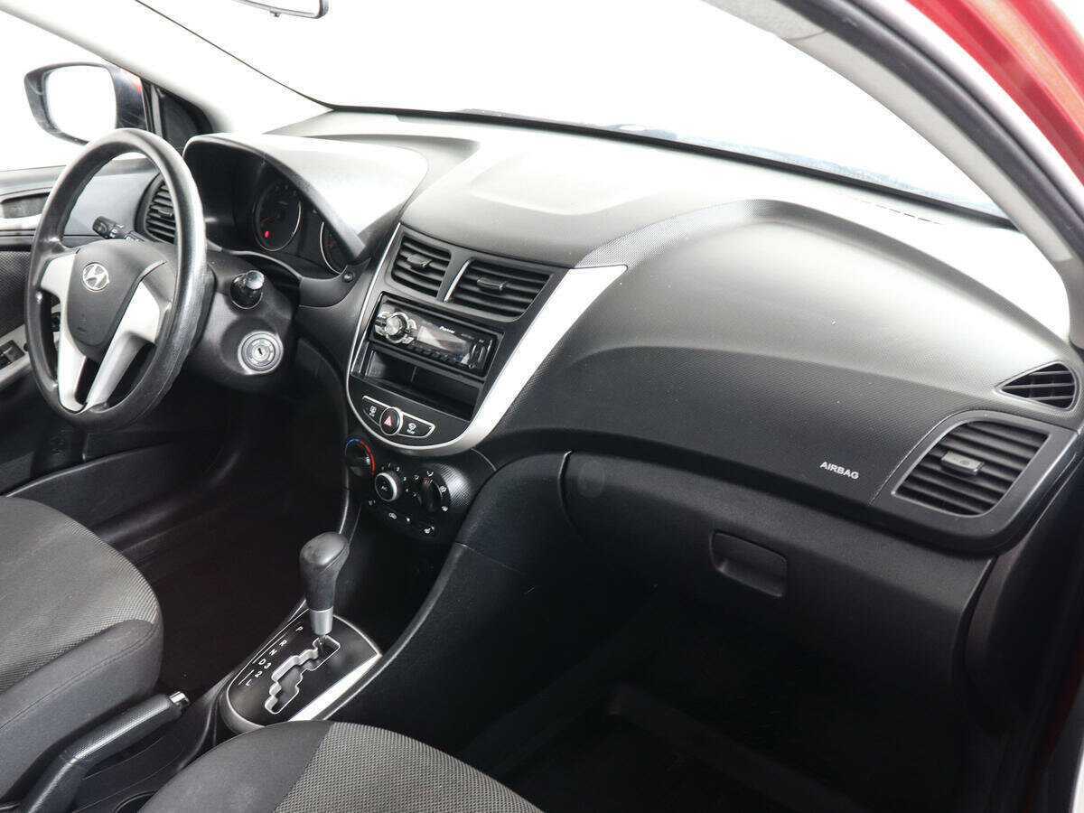 Hyundai Solaris 2012 года с пробегом. Фото: #5