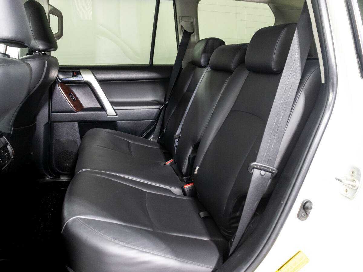 Toyota Land Cruiser Prado 2014 года с пробегом. Фото: #8