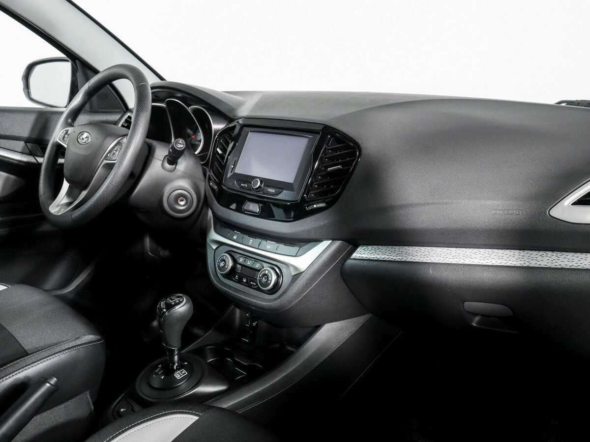 Lada (ВАЗ) Vesta 2018 года с пробегом. Фото: #8