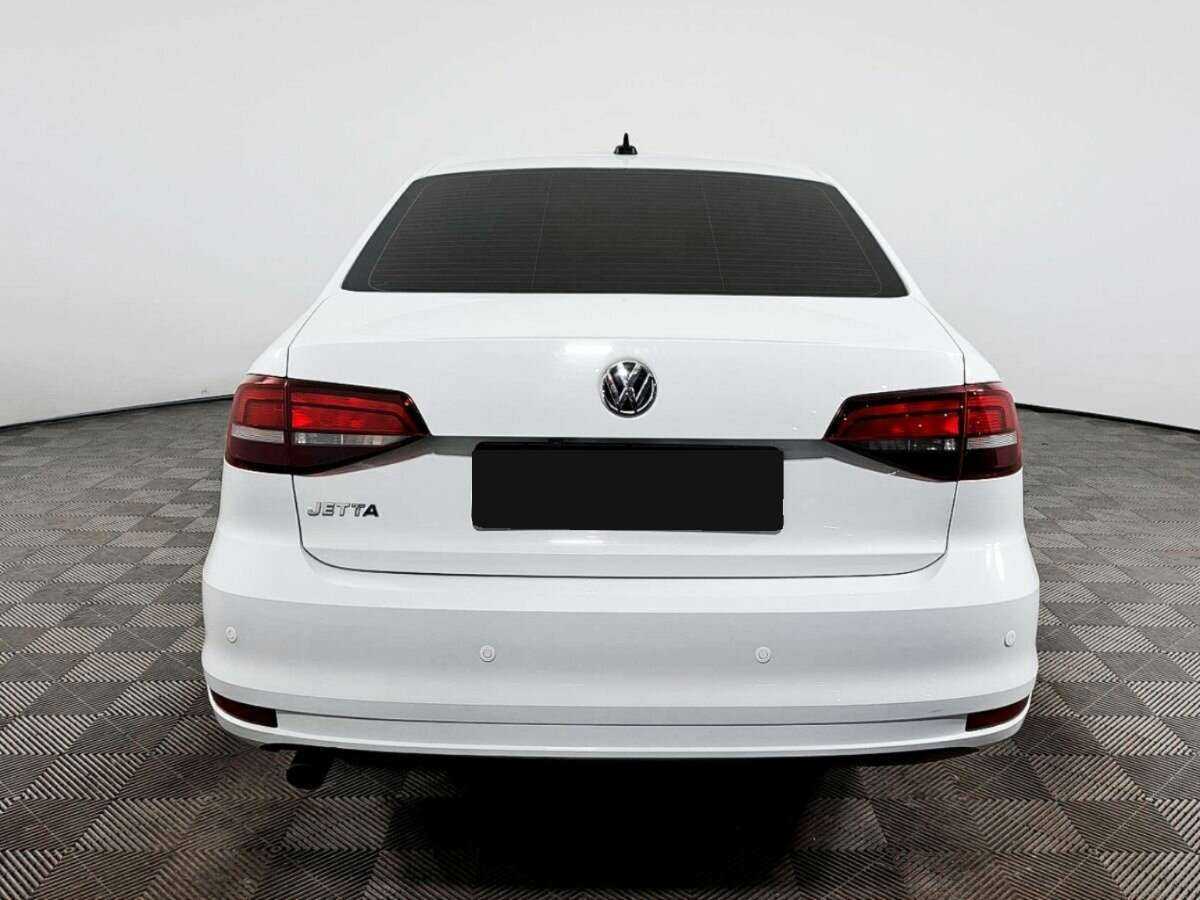 Volkswagen Jetta 2018 года с пробегом. Фото: #4