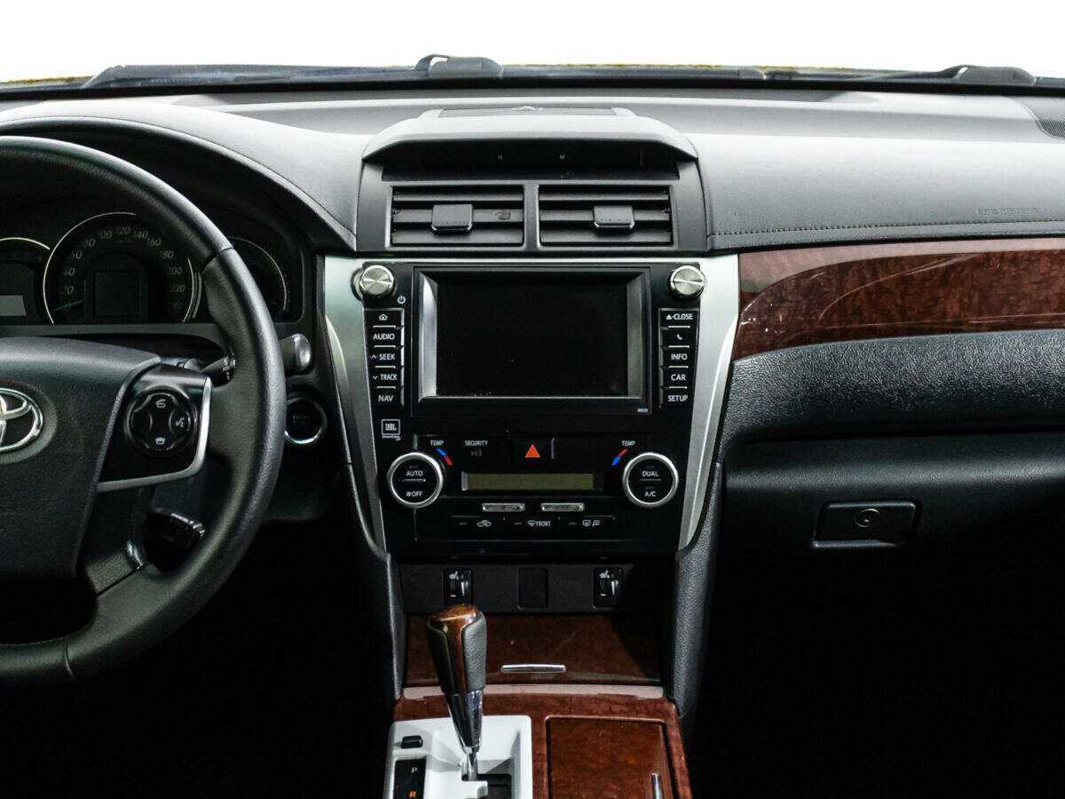Toyota Camry 2012 года с пробегом. Фото: #13
