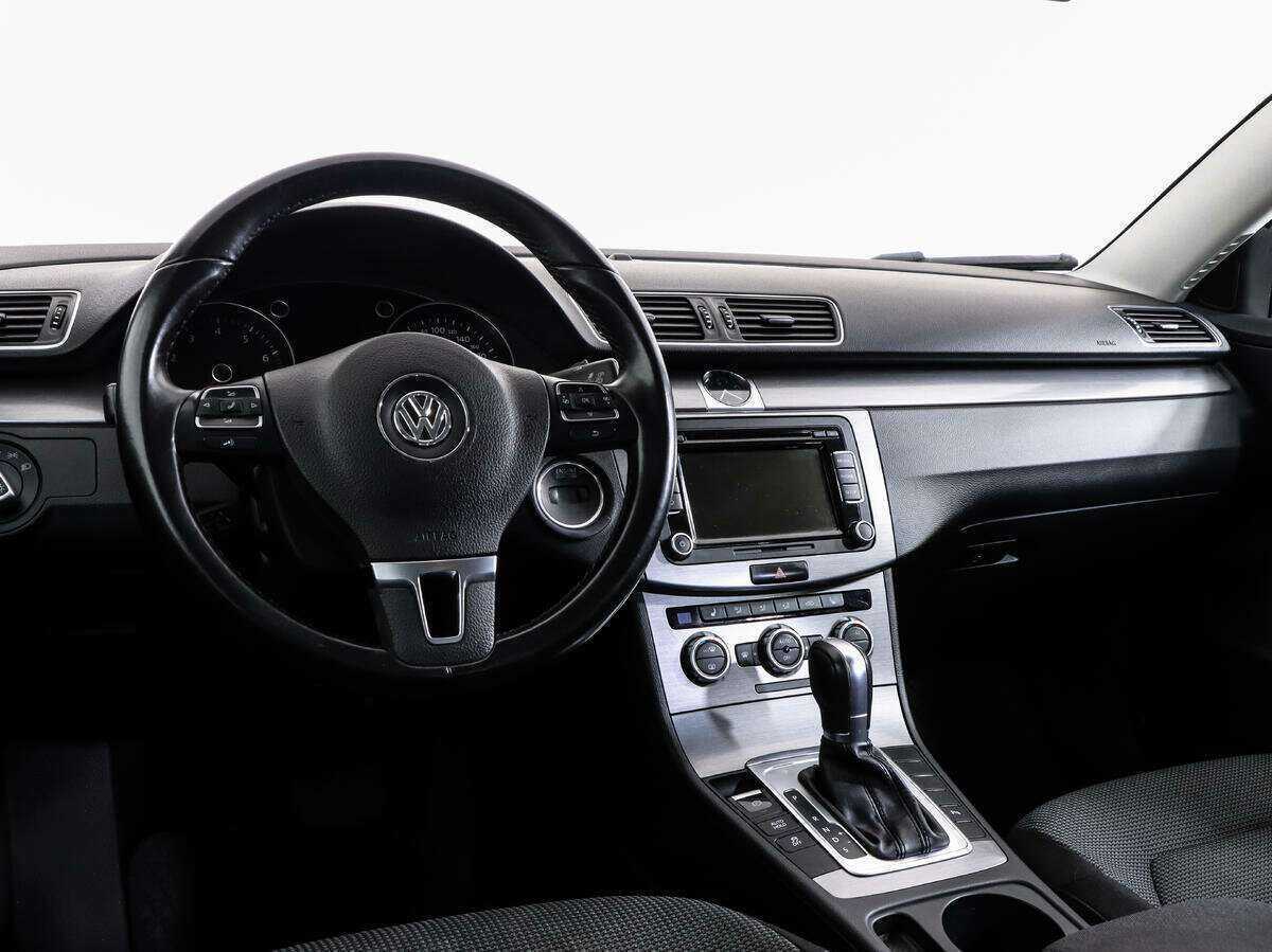 Volkswagen Passat 2014 года с пробегом. Фото: #9