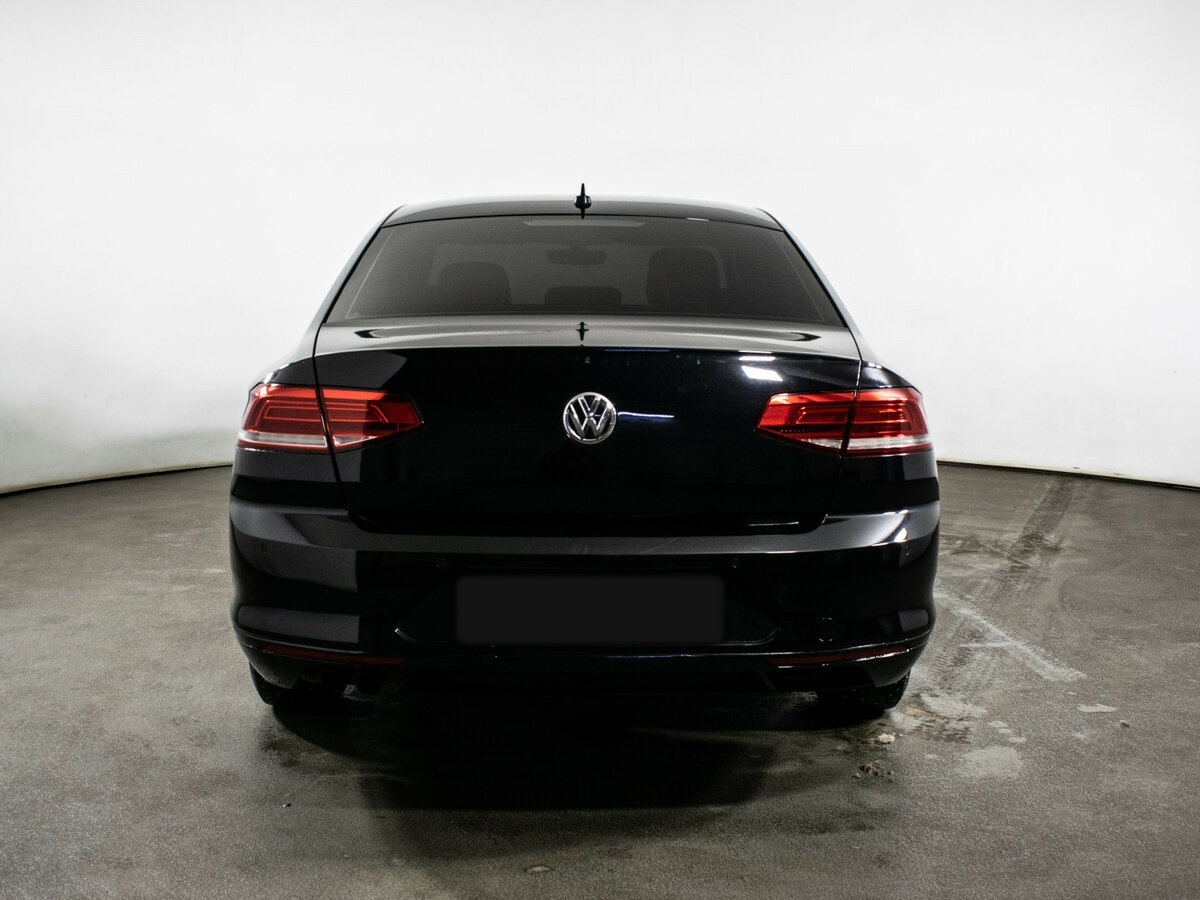 Volkswagen Passat 2017 года с пробегом. Фото: #5