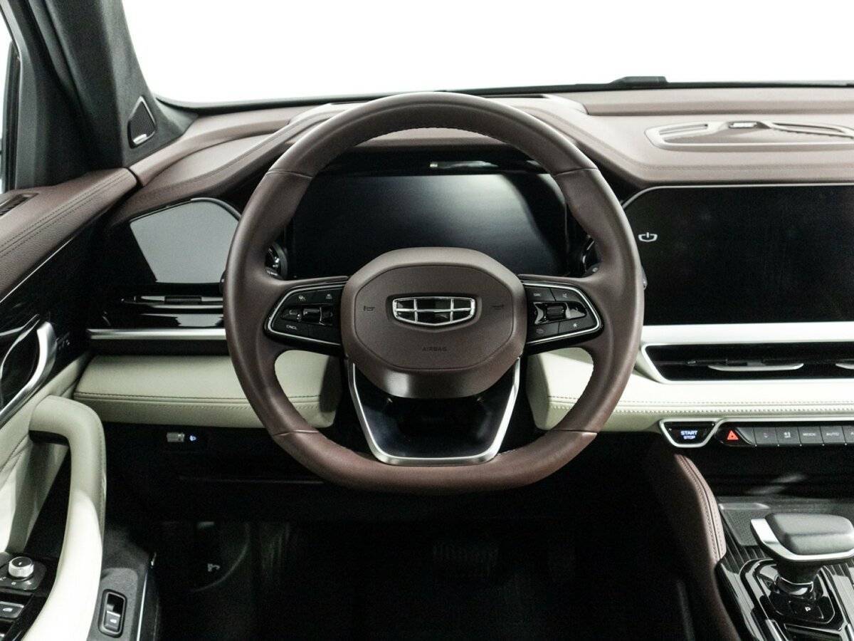 Geely Monjaro 2023 года с пробегом. Фото: #23