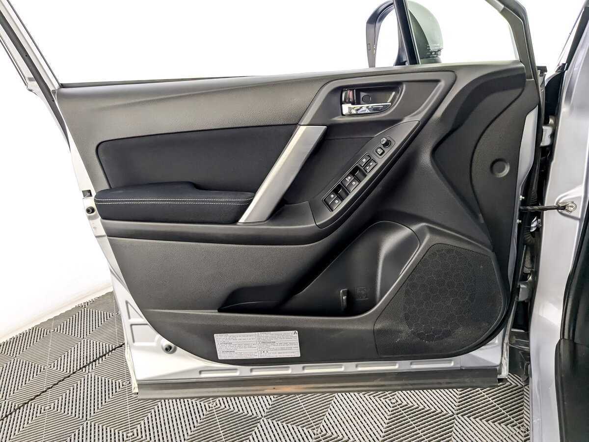 Subaru Forester 2015 года с пробегом. Фото: #14